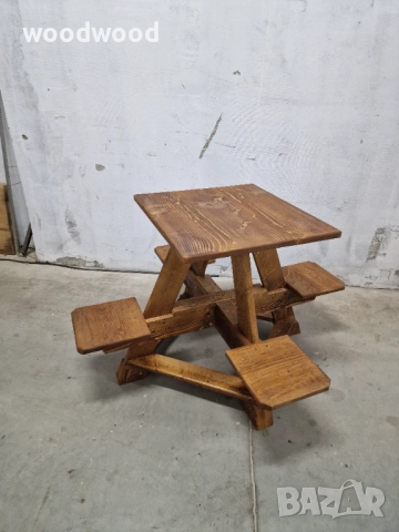 Детска пейка с масичка 