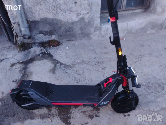 Електрически Скутер Segway ZT3 Pro, 25 км/ч, 70 км пробег, черна-червена, снимка 6 - Други спортове - 52426544