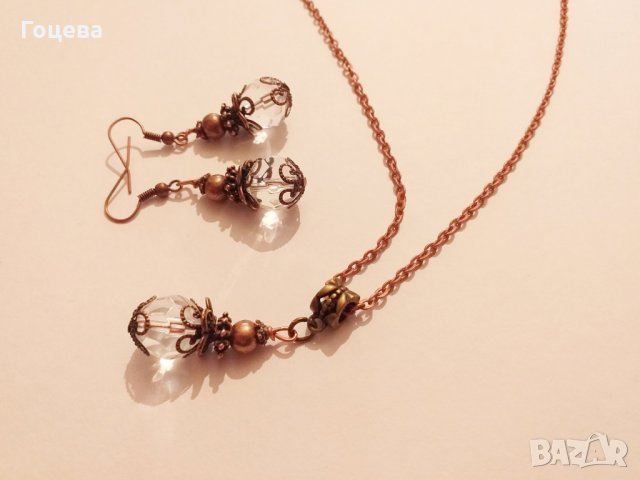 Прелестен комплект обеци и колие с кристални капки и орнаменти от мед в стил Антик, снимка 5 - Бижутерийни комплекти - 27728670