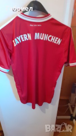 Тениска на Байерн Мюнхен , снимка 4 - Футбол - 36832485