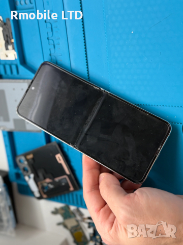 Дисплей със дефект за Samsung Z Flip 5, снимка 4 - Резервни части за телефони - 53013020