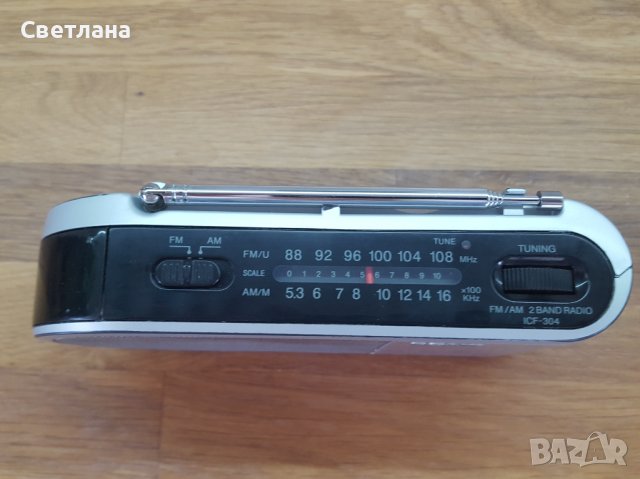 Компактно преносимо радио Sony icf-304, снимка 2 - Радиокасетофони, транзистори - 37495932