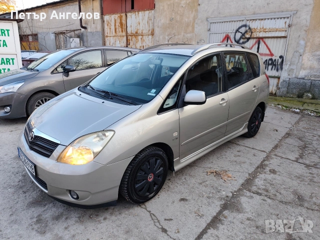 Toyota Corolla Verso 2.0 D-4D | НОВ съединител | Печка | Камера | ТОП, снимка 2 - Автомобили и джипове - 53148399