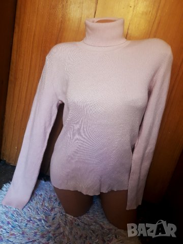 Бледо розово поло плетиво М, снимка 1 - Блузи с дълъг ръкав и пуловери - 34627418