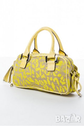 Чанта оригинална GUESS, снимка 2 - Чанти - 28570192