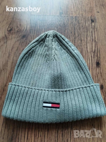 Tommy Hilfiger - страхотна зимна шапка КАТО НОВА, снимка 4 - Шапки - 52654910