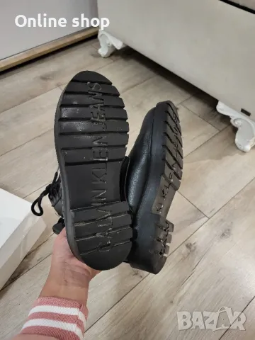 боти с връзки Calvin Klein, снимка 10 - Дамски боти - 43661140