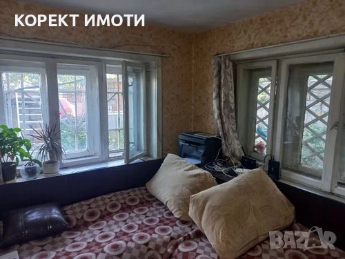 Продава КЪЩА НА ДВА ЕТАЖА  в гр. Попово Център, снимка 5 - Къщи - 50991311