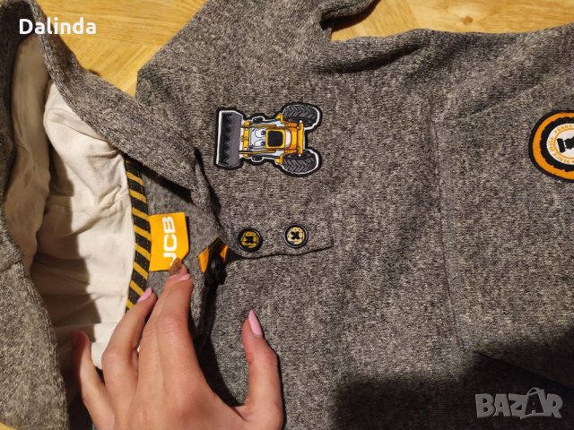 Подплатени дънки и анораче, снимка 4 - Детски комплекти - 27390741