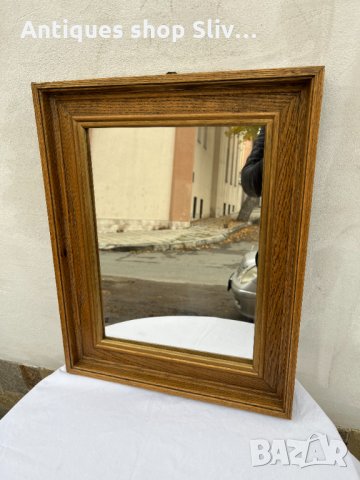 Винтидж огледало с красива дървена рамка №1066