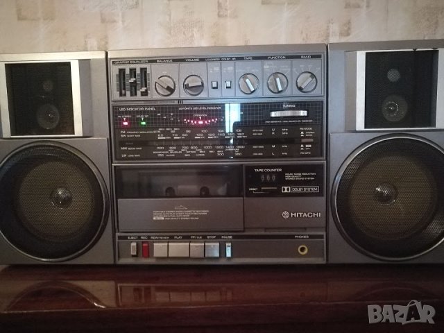 Радио касетофон HITACHI trk 9100e, снимка 3 - Радиокасетофони, транзистори - 28642727