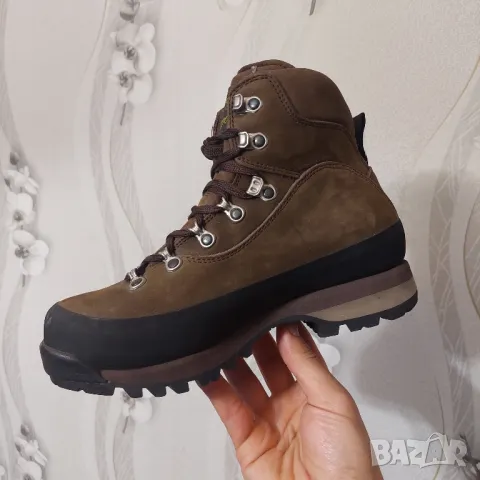 LA SPORTIVA GORE-TEX номер 38 1/2 туристически водоустойчиви обувки , снимка 6 - Други - 48045195