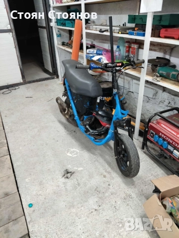 Honda dio af 27 цяла или на части пали и върви