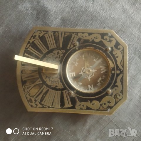 настолен компас , снимка 1 - Други ценни предмети - 37059788