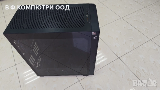 Компютърна кутия GIGABYTE C500, снимка 2 - Захранвания и кутии - 52574878