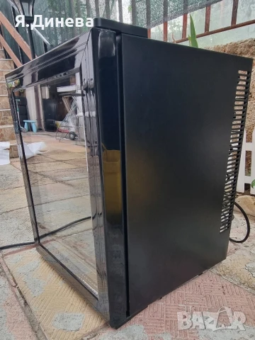 Хладилна витрина Klarstein 23L, снимка 3 - Витрини - 51271227