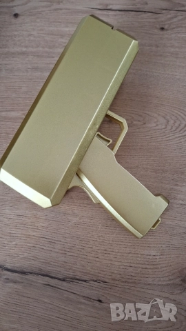 Пистолет за банкноти