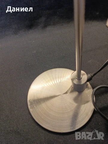 Настолна лампа, снимка 5 - Настолни лампи - 51076992