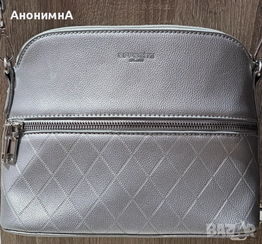 Дамска чанта, снимка 6 - Чанти - 53566327