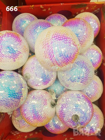 Коледни топки, снимка 1 - Декорация за дома - 43043368