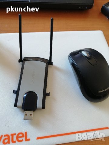USB WiFi АДАПТЕР LinkSys  WUSB300N, снимка 1 - Мрежови адаптери - 43460194