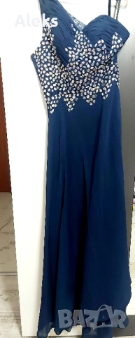 Рокля с камъни 