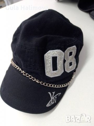 Дамска шапка