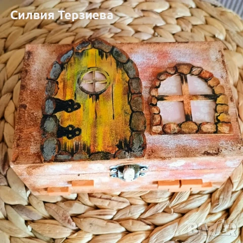 Уникална артистична кутия подходяща за новодомци