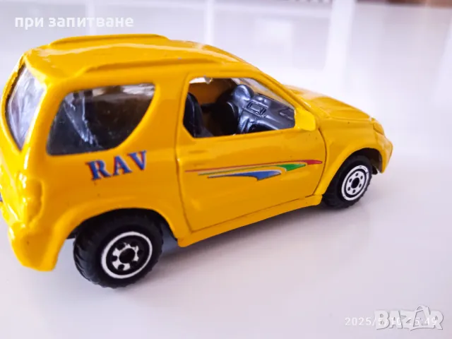  Метални колички, 1/64, Toyota Rav 4 и пикап, снимка 5 - Колекции - 50232263