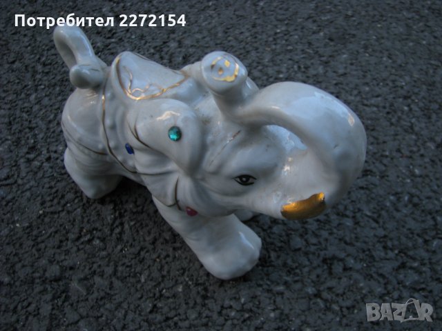 Порцеланова статуетка фигурка с позлата слон, снимка 2 - Антикварни и старинни предмети - 35506469