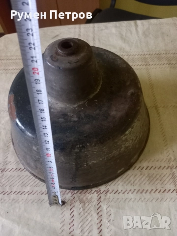 Цокъл от промишлена лампа, БГ, соц., снимка 2 - Антикварни и старинни предмети - 51897873
