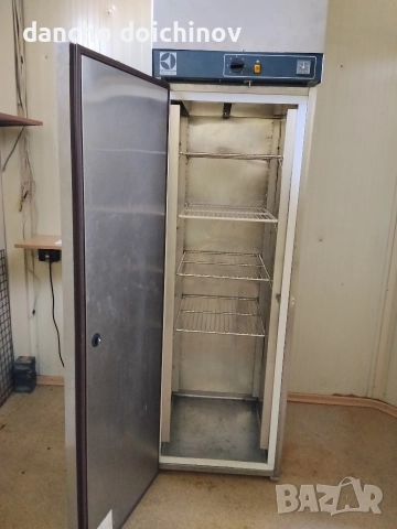 Хладилна витрина и хладилник !, снимка 6 - Витрини - 52826013