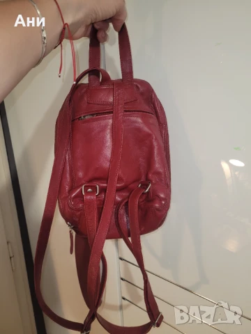 Дамска раница от естествена кожа, снимка 2 - Раници - 50659411