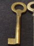 Два стари бронзови ключа от соца различни перфектно състояние за КОЛЕКЦИОНЕРИ 41025, снимка 3