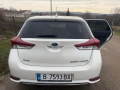 Toyota Auris 1.8 HYBRID, снимка 6