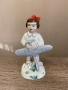 Винтидж порцеланова статуетка „Момиче със самолет“, СССР, снимка 1