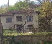 Продавам имот с три къщи, снимка 6
