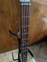 Продавам бас китара Fender Precision, снимка 5