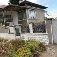 Продава се двуфамилна къща в село Гецово, снимка 2 - Къщи - 37876474