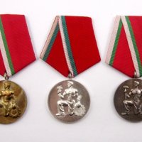 Народен орден на труда-Пълен комплект-Златен,сребърен,бронзов-НРБ, снимка 2 - Колекции - 40032311