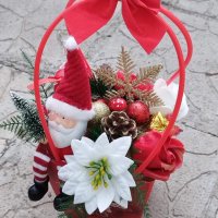 Коледна или Новогодишна кошница със сапунени цветя и декорация, снимка 4 - Коледни подаръци - 43250720