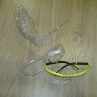 Предпазни очила, снимка 1 - Медицински консумативи - 28410457