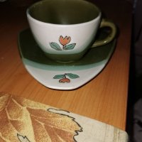 Дизайнерска чаша с чиния за кафе, снимка 1 - Чаши - 36623823