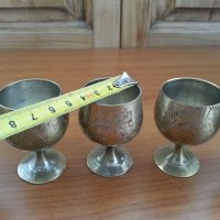 Чашки чаши  за ракия месинг, снимка 4 - Антикварни и старинни предмети - 33117337