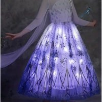 Светеща рокля на Елза Замръзналото кралство, снимка 2 - Детски рокли и поли - 43292969