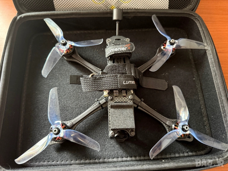 Дрон Lumenier QAV-S JohnnyFPV Special Edition 5" 6S DJI O3 HD FPV Freestyle с 4хбат 4хперки и GoPro, снимка 1