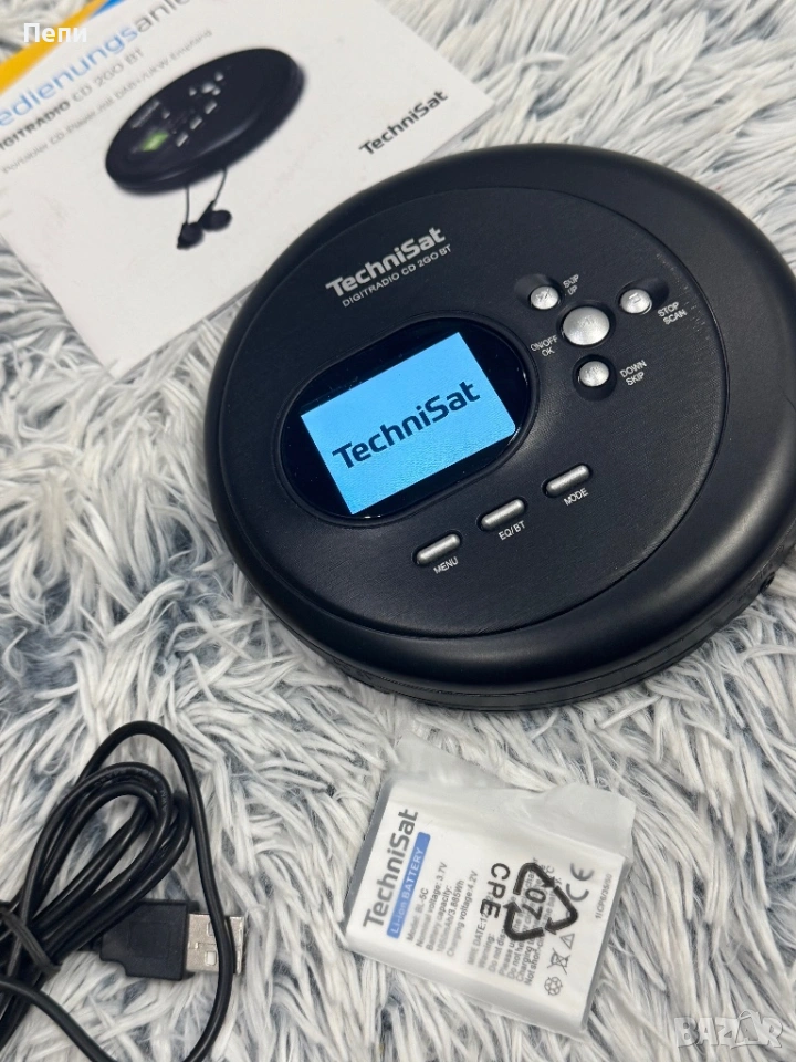 Чисто ново преносимо радио TechniSat DIGITRADIO CD 2GO BT, снимка 1
