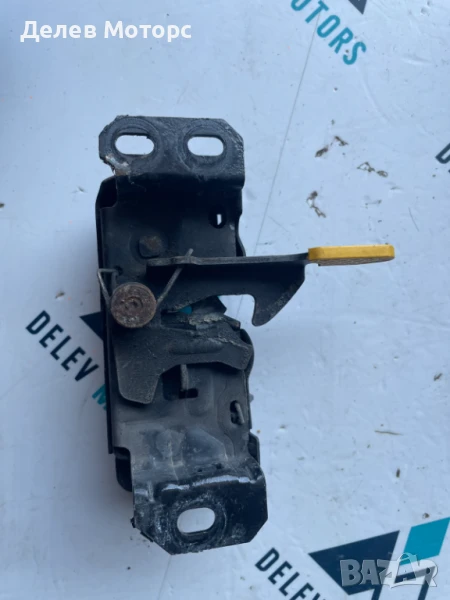 Брава за преден капак A24687005 за Mercedes CLA 180 Sport двигател 270910, 1.6i 122 кс., 6 ск., снимка 1