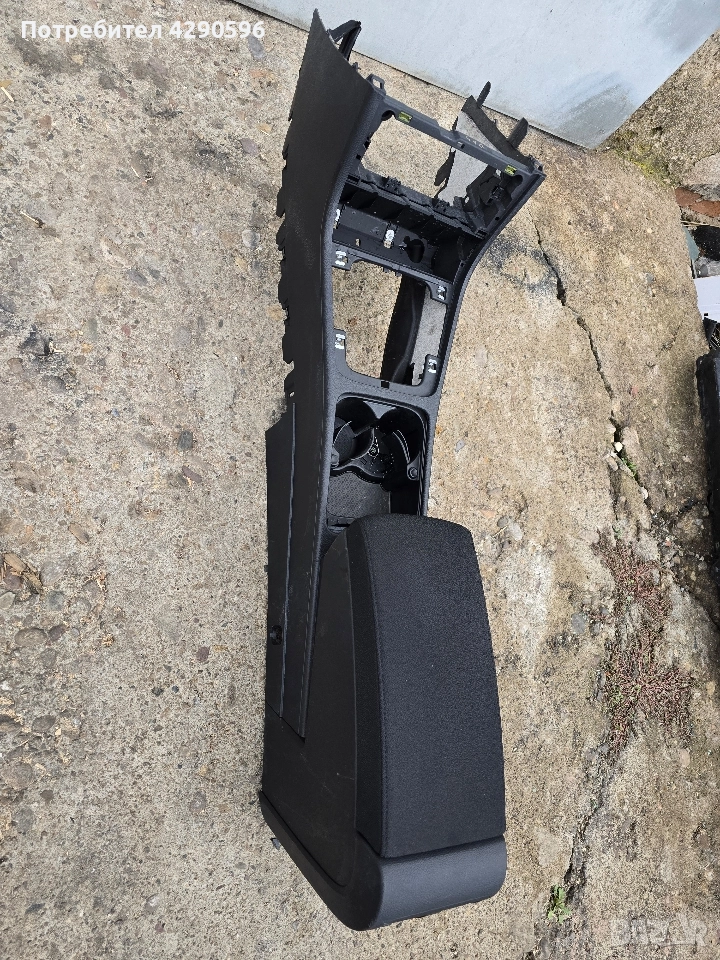 Подлакътник за VW Passat 6 / Пасат 6, снимка 1