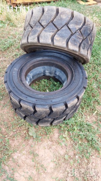 Гуми нови стават за мотокар, бобкат и за други машини , снимка 1